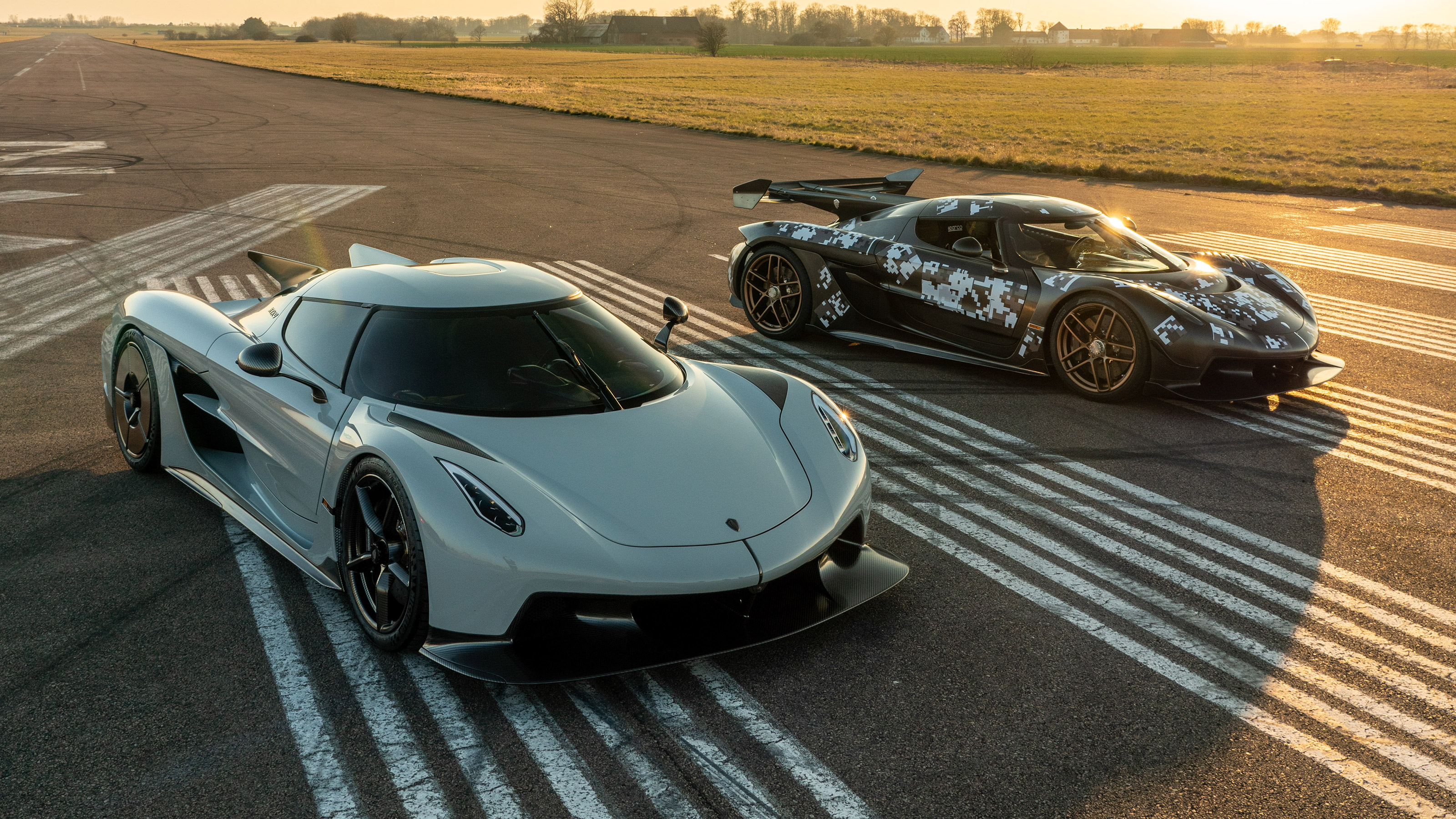 1600bhp Koenigsegg Jesko Absolut Targets 300mph Top Speed Evo